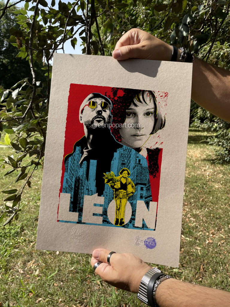 Léon the professional - Original Pop-Art printed on 100% recycled paper. 90s Cult Movie, Luc Besson, Jean Reno, Mathilda, Natalie Portman
